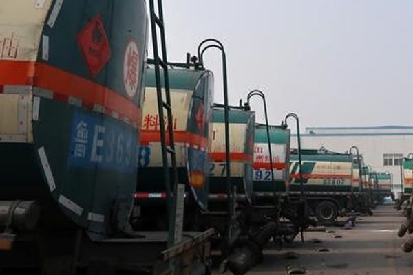 "بلومبرغ": الصين تزيد سحبها للنفط الإيراني من المخازن والناقلات العائمة