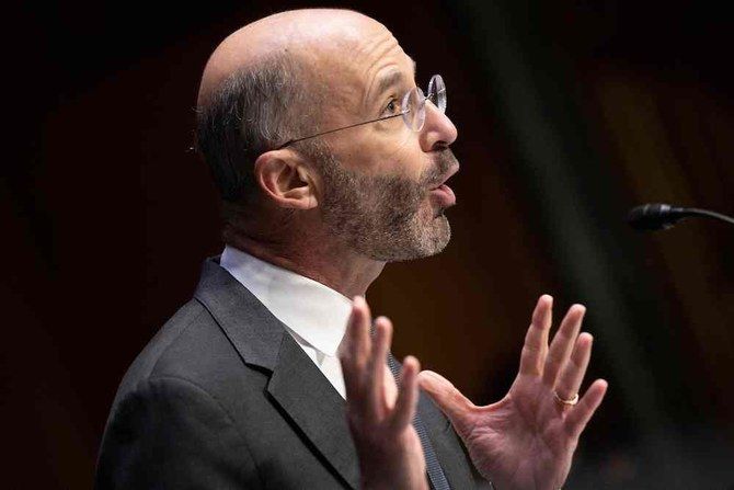 سيناتور جمهوري يطالب "الخارجية الأميركية"بتقديم وثائق التحقيق بشأن المبعوث الأميركي لإيران