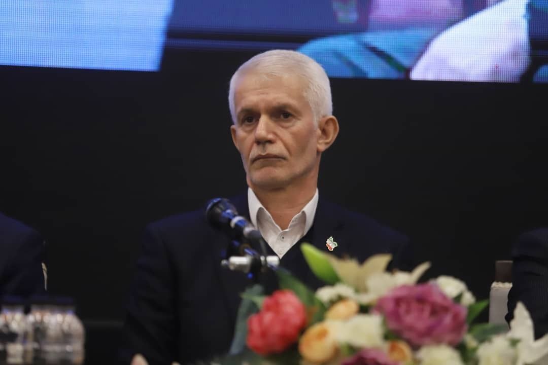 اسبقیان، معاون وزیر ورزش: رهبری خواسته سرمربی تیم‌ملی، ایرانی باشد، قلعه‌نویی متدین است