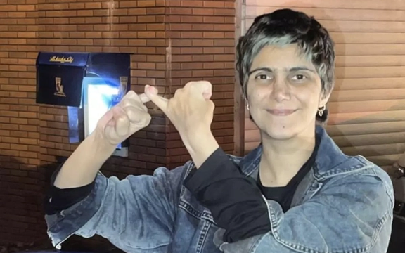 مرضیه امیری، روزنامهنگار حوزه اقتصادی، با ارائه وثیقه از زندان آزاد شد