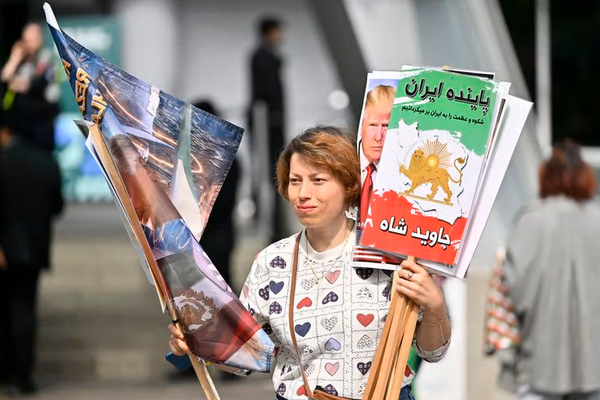 معترضان در کانادا خواستار حذف جمهوری اسلامی از جام جهانی شدند