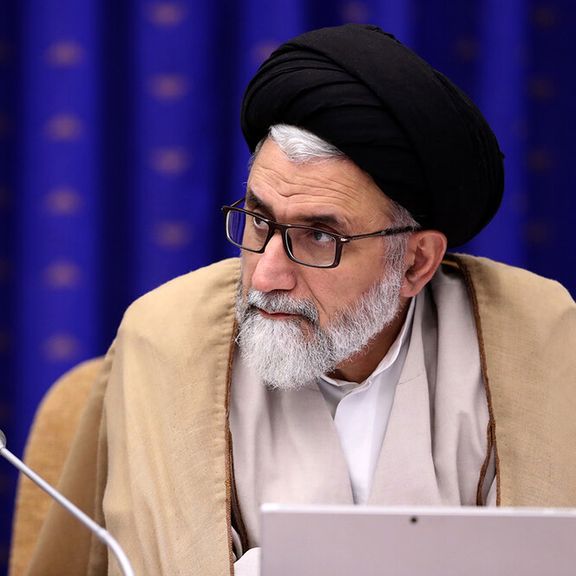 وزیر اطلاعات جمهوری اسلامی در واکنش به صدای انفجار در کرج آن را «عملیات جعلی دشمن» خواند