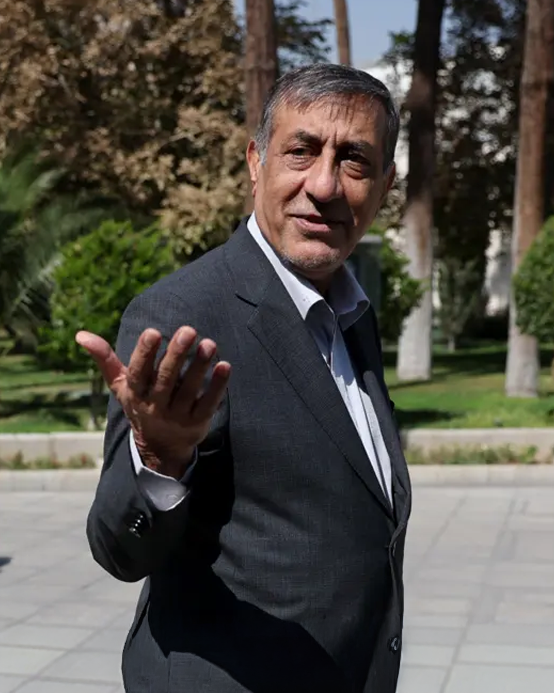 مساعد الرئيس الإيراني: على الحكومة والشعب تقاسم تحمّل الصعوبات