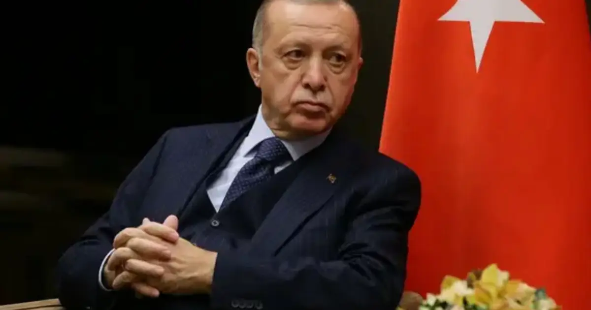 Erdoğan, İran’ın yeni cumhurbaşkanının bir Türk olduğunu ve Türkiye-İran bağlarının güçleneceğini umduğunu söyledi Erdoğan, İran’ın yeni cumhurbaşkanının bir Türk olduğunu ve Türkiye-İran bağlarının güçleneceğini umduğunu söyledi