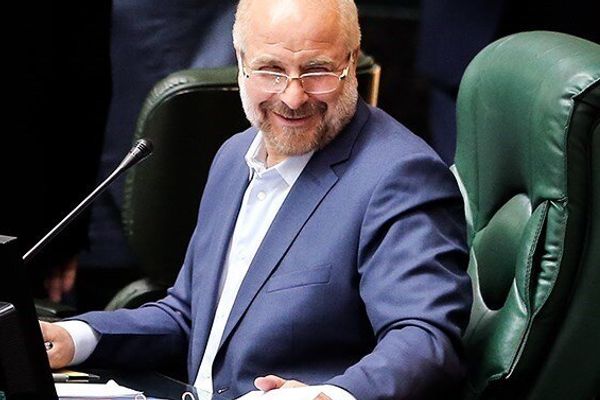 انتخاب قاليباف رئيساً للبرلمان الإيراني للمرة الرابعة.. وتوتر واشتباك بسبب "نائبه"
