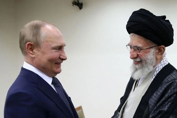 روسيا: نجري مشاورات مستمرة مع إيران بشأن الاتفاق النووي