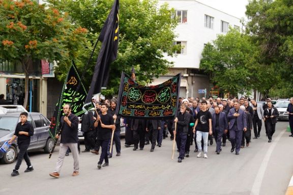 Iranians recast Ashura mourning to remember January protest victims