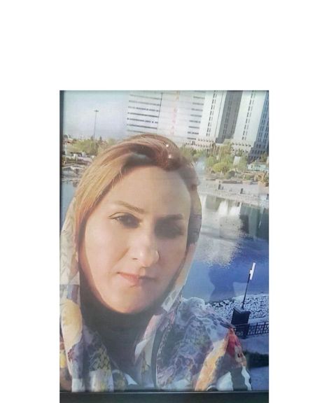 مقتل الكاتبة عذرا بهاري نجاد في سبزوار أثناء محاولتها مساعدة متظاهرين