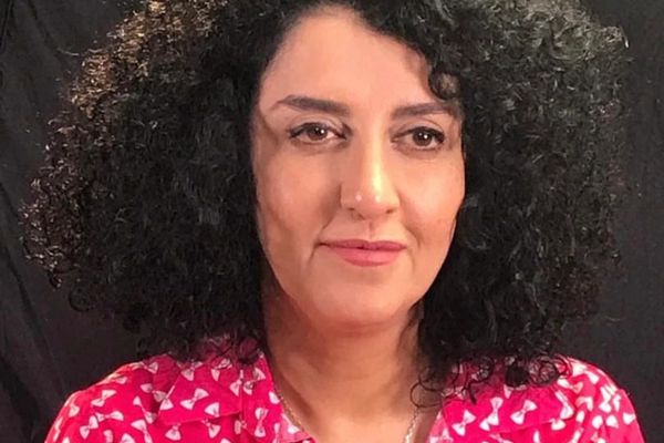 في رسالة للبرلمان الأوروبي من سجن إيفين.. نرجس محمدي: "إسقاط النظام " مطلب الشعب الإيراني