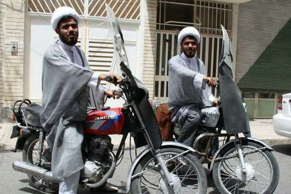 The Lives Of Iran's Shiite Clerics - Fifty Shades Of Mullahs