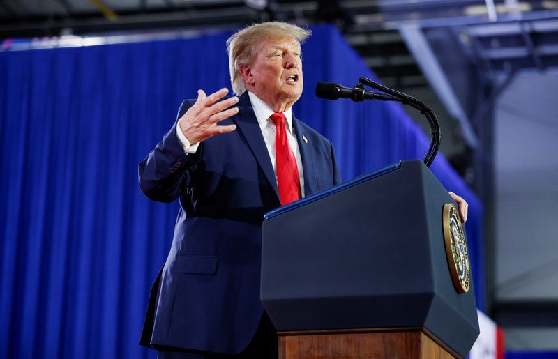 US President Donald Trump delivers remarks during a Republican campaign rally in Sioux City, Iowa, US, October 22, 2026. REUTERS/Evan Vucci