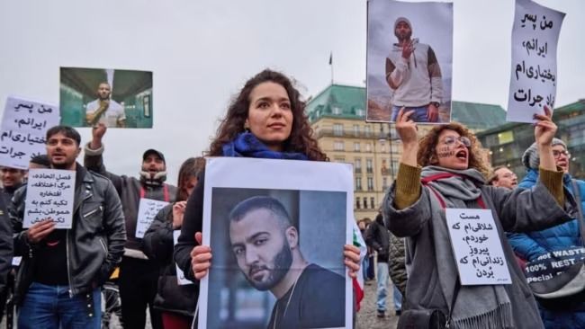 "الأمم المتحدة" تدين حکم إعدام "صالحي" وإجراءات القمع العنيفة ضد المرأة في إيران