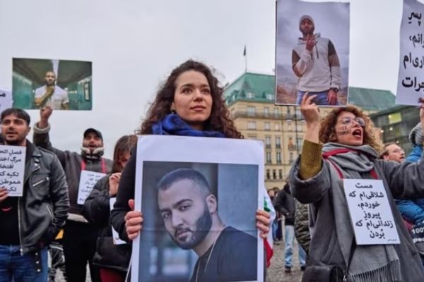 "الأمم المتحدة" تدين حکم إعدام "صالحي" وإجراءات القمع العنيفة ضد المرأة في إيران