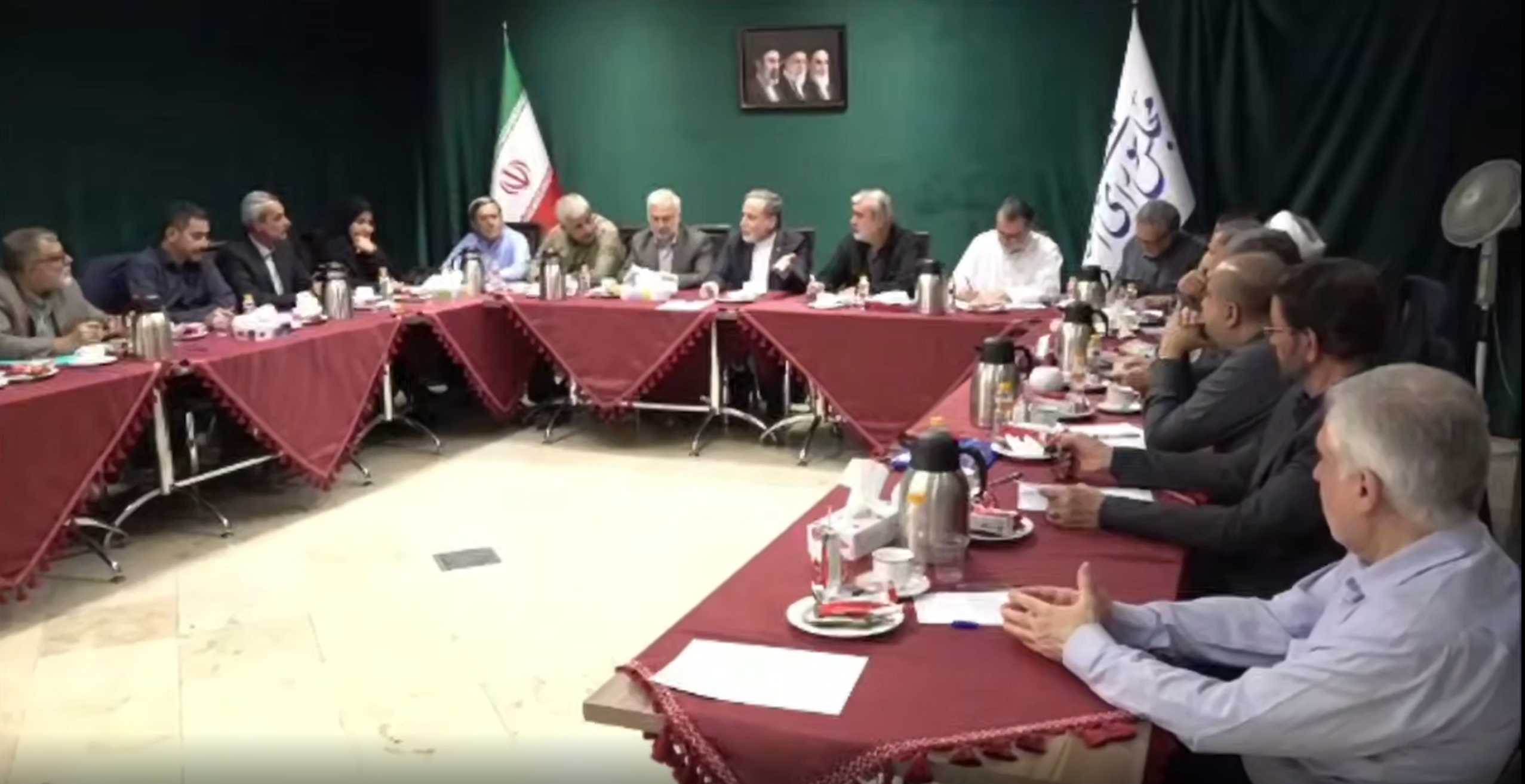 اعضای کمیسیون امنیت ملی مجلس با عراقچی دیدار کردند