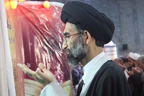 نماینده خامنهای در کاشان: نماز با کیفیت و اول وقت در کاهش آسیبهای اجتماعی موثر است
