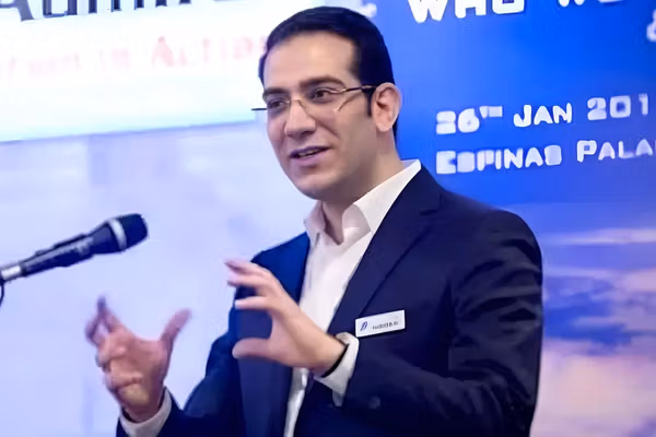 اتحادیه اروپا حسین شمخانی، پسر شمخانی، را به دلیل دور زدن تحریمهای نفتی روسیه تحریم کرد