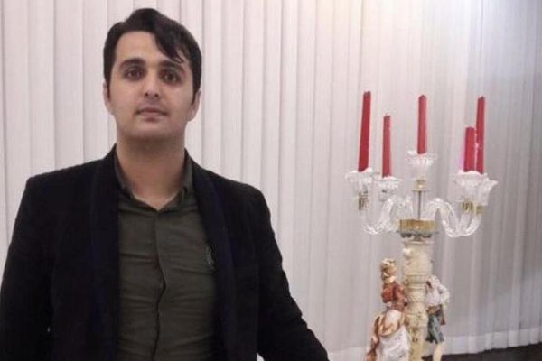 Handwritten Notes Reveal Torture In Iranian Prisons
