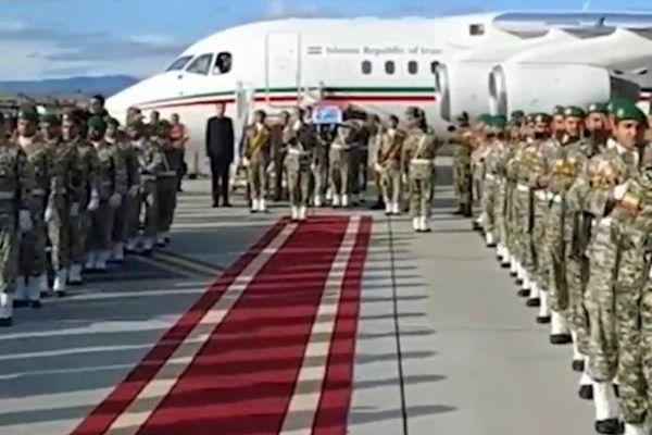 Chaos at Funeral of Raisi Delegate Highlights Disarray in Iranian Military
