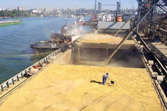 Grain being offloaded at an Iranian port. Undated