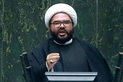 نماینده کاشمر: قبل انقلاب وضعیت مردم به شدت نابسامان بود و فقر مطلق در تمام کشور موج میزد