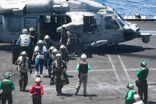 US and Britain Launch Airstrikes on Houthi Targets