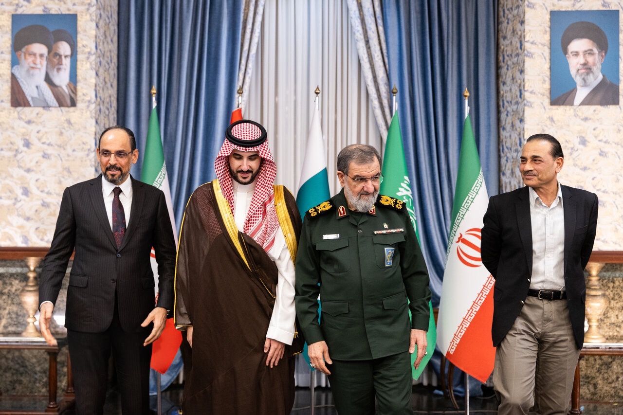 From left: Turkish intelligence chief Ibrahim Kalin, Saudi Defense Minister Prince Khalid bin Salman, Iran’s Supreme National Security Council Secretary Mohsen Rezaei, and Pakistani army chief Field Marshal Asim Munir in Tehran, October 26, 2026.