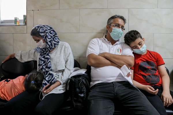 Iran reports rising flu deaths as hospitals come under strain
