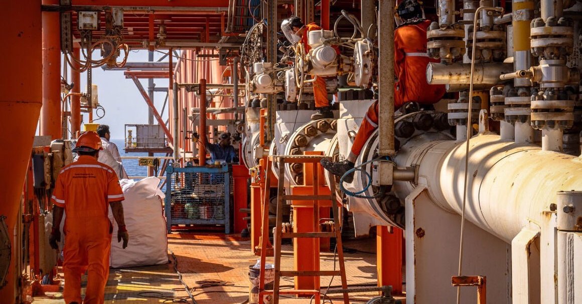 War deepens Iran’s energy crunch ahead of winter