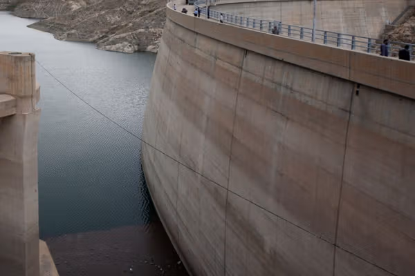 مدیرعامل آب و فاضلاب مشهد: ذخیره تجمعی سدهای مشهد به کمتر از ۲.۵ درصد رسید