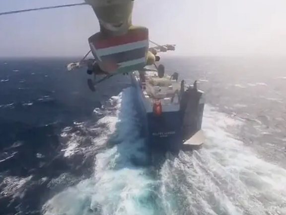 ارتش آمریکا: حملههای حوثیها به کشتیها خطری بزرگ برای کشتیرانی بینالمللی است