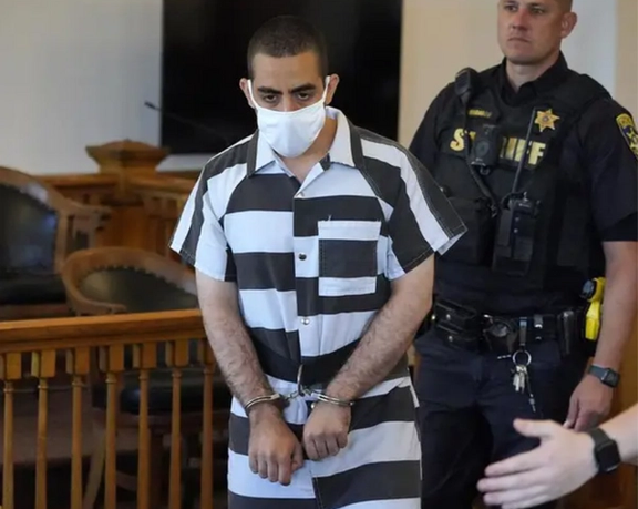 بايدن يتجاهل فتوى الخميني بقتل سلمان رشدي.. وريشي: الهجوم تحذير بإنهاء المفاوضات النووية