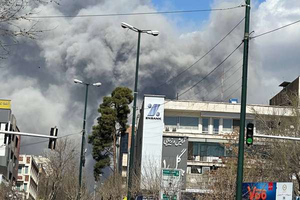 بدء موجة جديدة من الهجمات الإسرائيلية والأميركية على أهداف في طهران