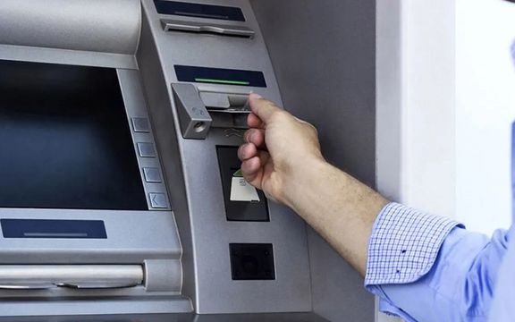 خبرگزاری تسنیم: یارانه نقدی آبان هنوز واریز نشده و پیگیریها بینتیجه مانده است