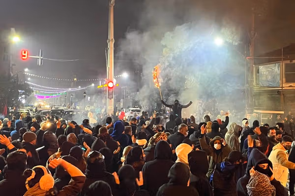 قطع کامل اینترنت همزمان با اعتراضات، به خشم و اضطراب شهروندان دامن زده است