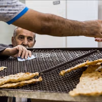 نان در کمتر از یک سال تا ۱۰۰ درصد گران شد