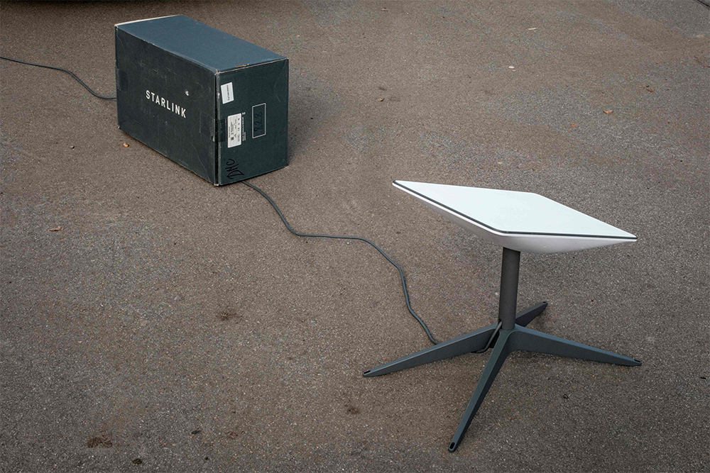 استارلینک؛ نماد آزادی اطلاعات یا عامل رانت و تعمیق شکاف طبقاتی در ایران؟