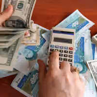 قیمت هر دلار آمریکا از ۱۹۷ هزار تومان فراتر رفت و رکورد جدیدی ثبت کرد