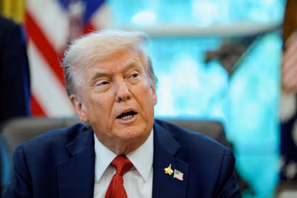 ترامپ: حضور طولانیتر آمریکا باعث میشود حکومت ایران توانایی نظامیاش را هرگز بازسازی نکند