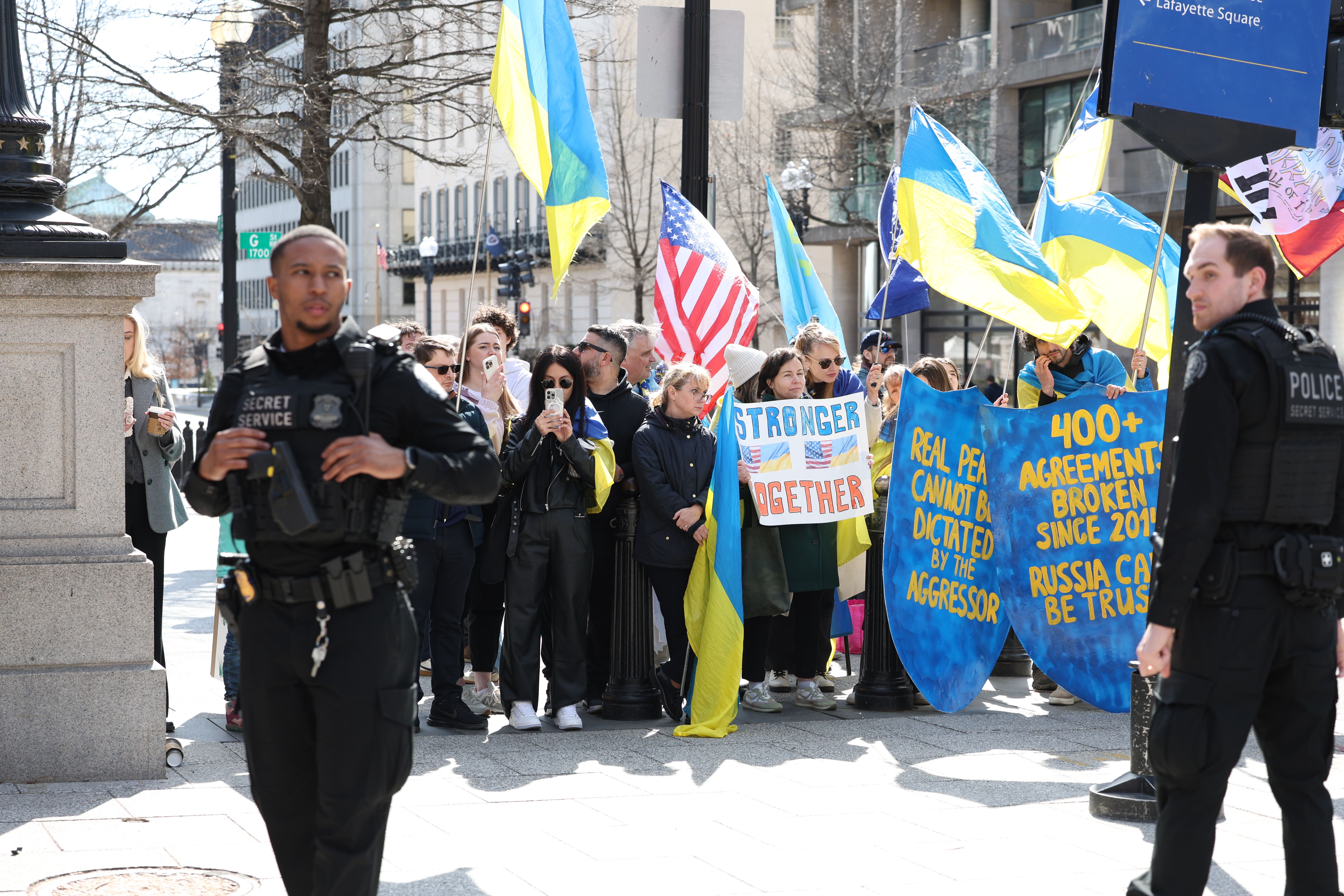 یک مقام ارشد کاخ سفید: ترامپ به احیای توافق منابع معدنی با اوکراین علاقه ندارد