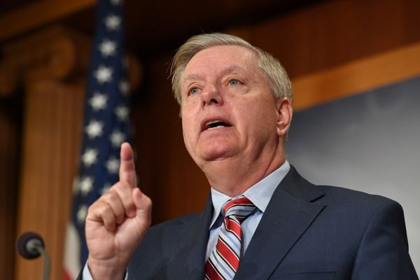 سيناتور جمهوريّ: برنامج إيران النووي يشكل "تهديدًا للبشرية" وتدميره يصب في مصلحة العالم