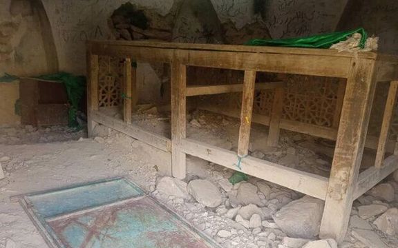 مقام قضایی شهرستان بابل: چهار سارق برای پیدا کردن گنج دیوار یک امامزاده را خراب کردند