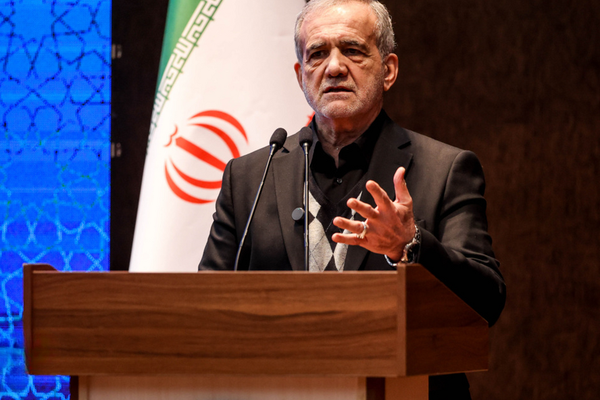 مسعود پزشکیان: توزیع بنزین با شرایط کنونی ضد عدالت است