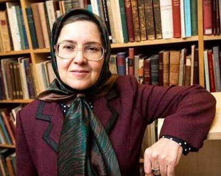 پاسخ صدیقه وسمقی به یک استاد حوزه علمیه قم: ناامنیها به دلیل افکار تبعیضآلود روحانیت است