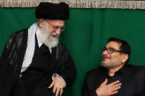 ذعر خامنئي من "الهجوم الكبير" وأسباب تهديدات شمخاني الثلاثة