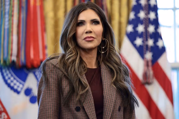 وزیر امنیت داخلی آمریکا: بیش از ۳۰ کشور مشمول ممنوعیت سفر میشوند