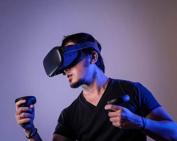 اپل هدست واقعیت ترکیبی را برای اعضای هیات مدیره رونمایی کرد