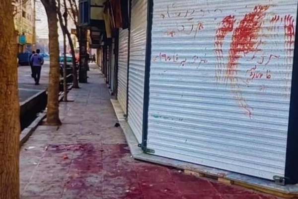 شهادات ميدانية: قناصة النظام استهدفوا المواطنين من على سطح مبنى القضاء