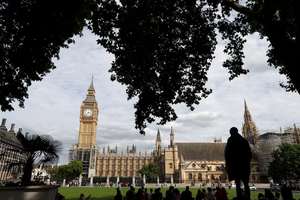 Iran denies involvement in UK-linked plots after MI5 warning