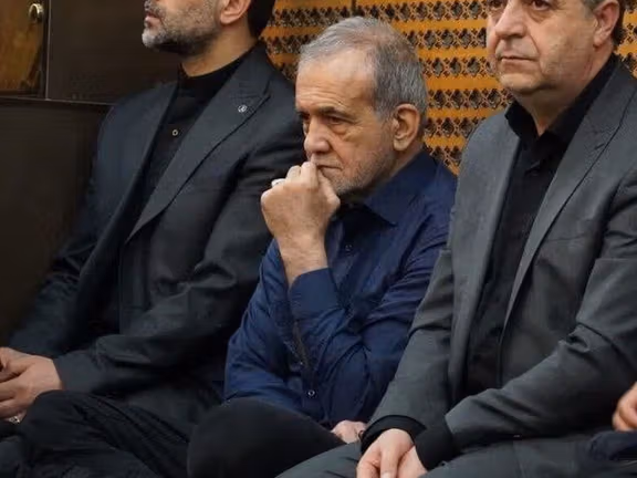 مسعود پزشکیان اعلام کرد بسیاری از اختیارات رئیس جمهور را به استانداران واگذار کرده است.