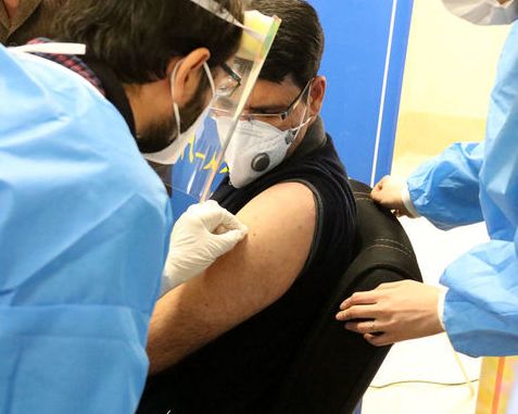 رییس کمیته علمی مقابله با کرونا: نیم درصد جمعیت ایران دوز دوم واکسن کرونا را زدهاند